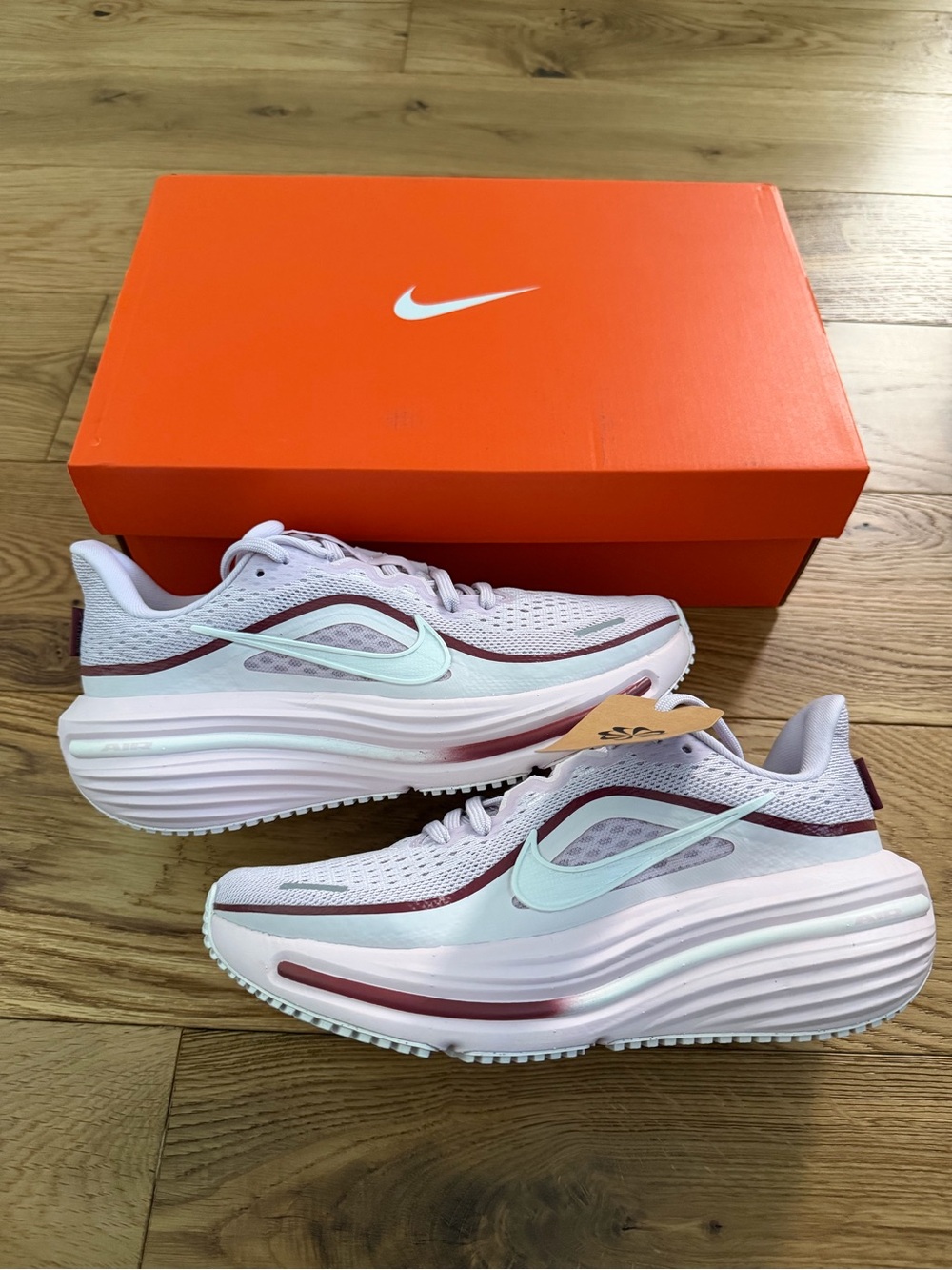 NWT Nike Winflo 12 Women’s Running Shoes Bleached Lilac Pearl Pink Size 6.5